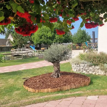 Le Aux Cerfs Bed & Breakfast 3*