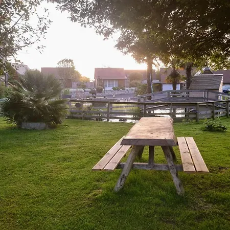 Couette-café Le Aux Cerfs