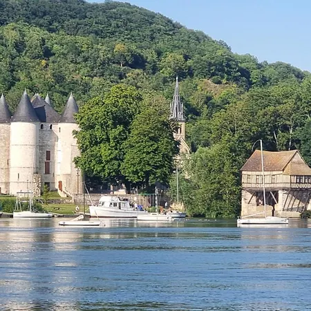 Le Aux Cerfs Bois-Jerome-Saint-Ouen