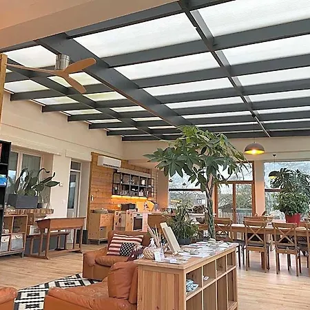 Le Aux Cerfs Bed & Breakfast 3*